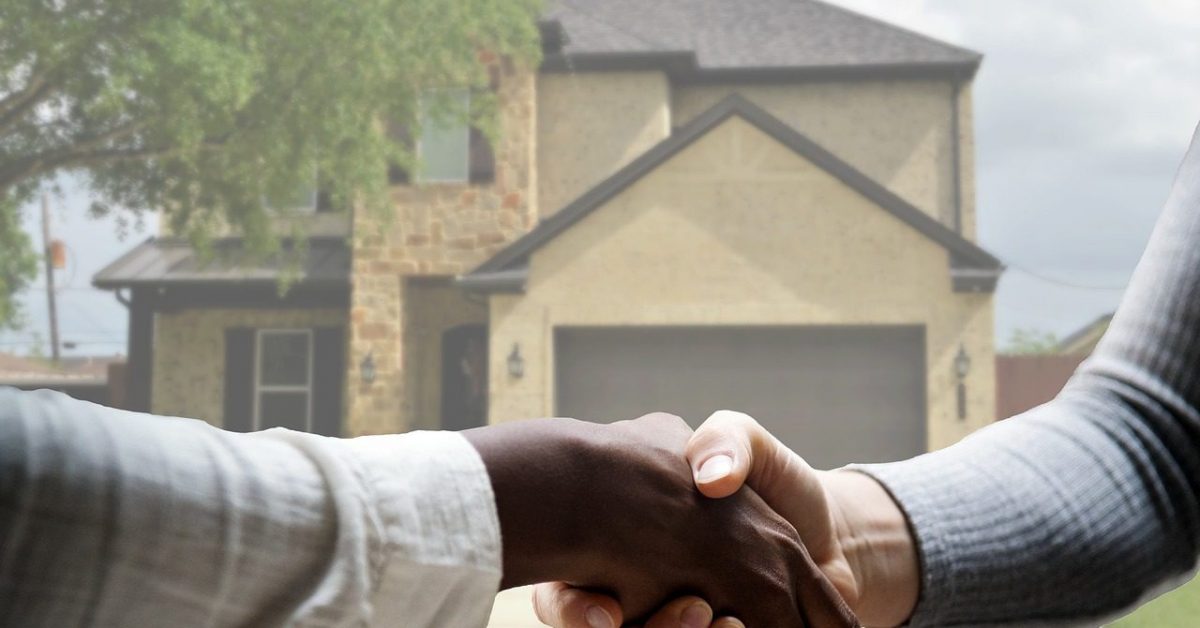 house-real-estate-agent-3785933 house, real estate, agent-3785933.jpg