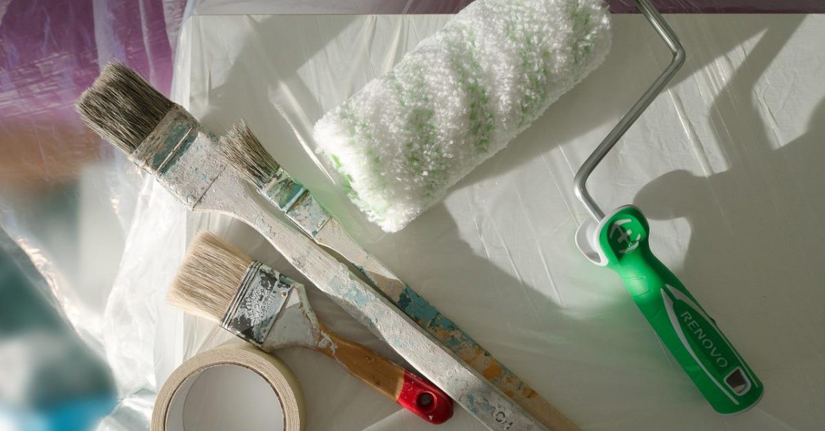 paint-brush-roller-painter-1034901 paint brush, roller, painter-1034901.jpg